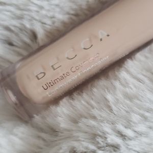 Becca concealer